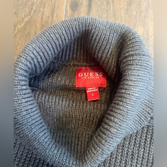 GUESS Los Angelas red label stripped turtleneck pullover sweater - Picture 3 of 3